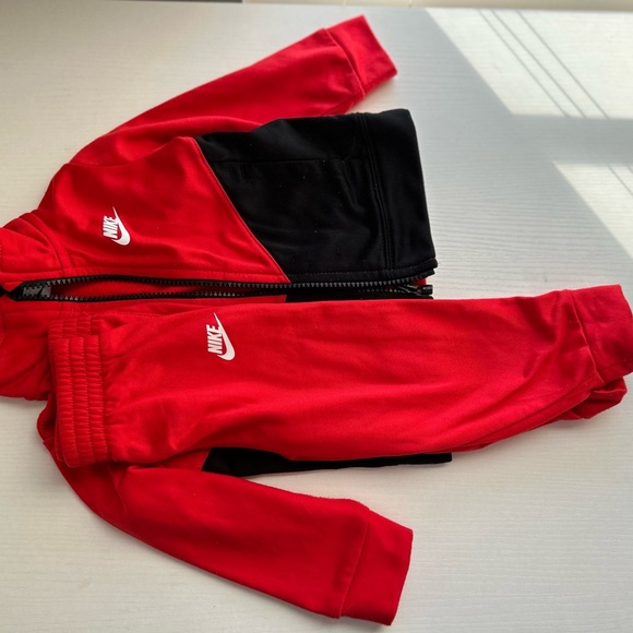 Nike Logo Taping Tricot Jacket & Pants Sets Toddler Boys 12Mos| Red/Black/White - Picture 2 of 8